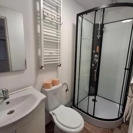 Casa Stadion דירה קריובה